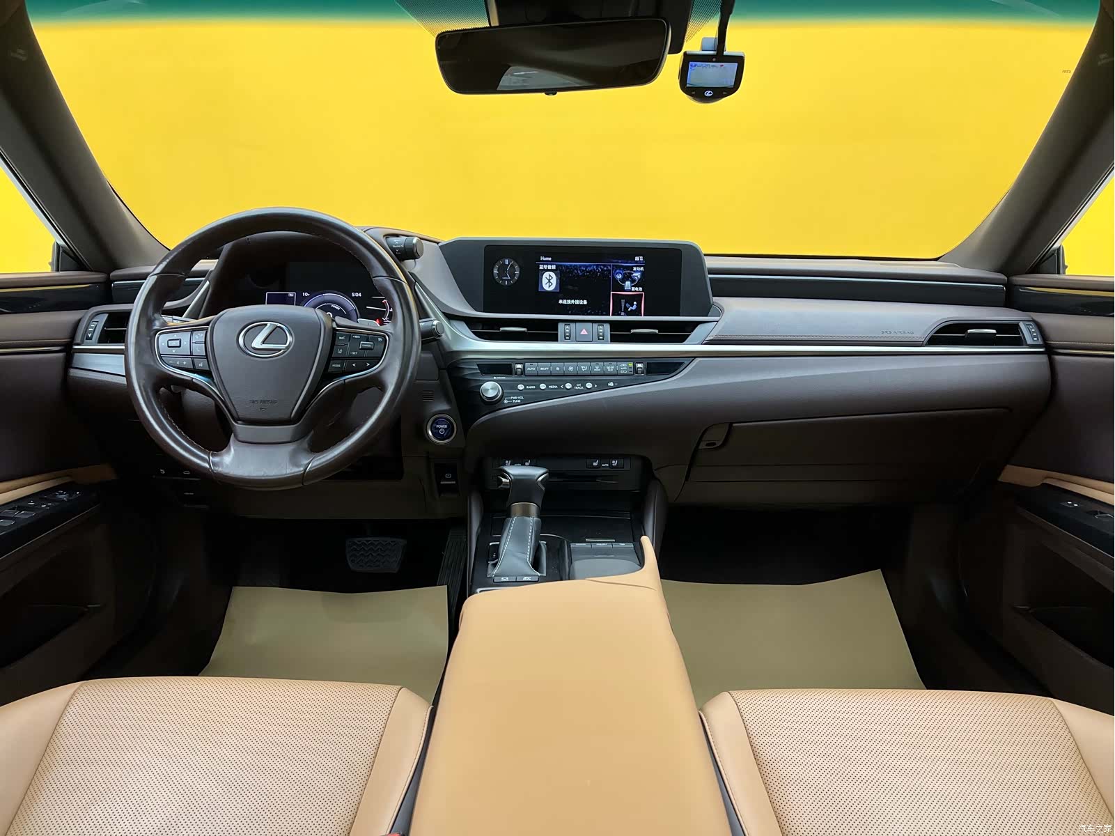 Lexus ES, 2021 11