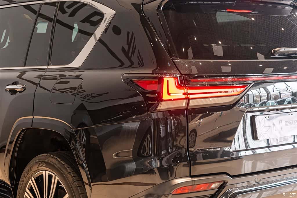 Lexus LX, 2025 17