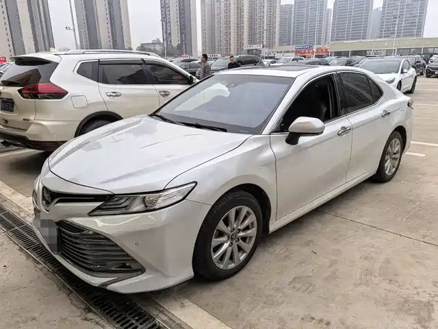 Toyota Camry 2021 — купить из Китая под заказ