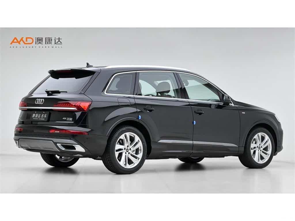 Audi Q7, 2024 3