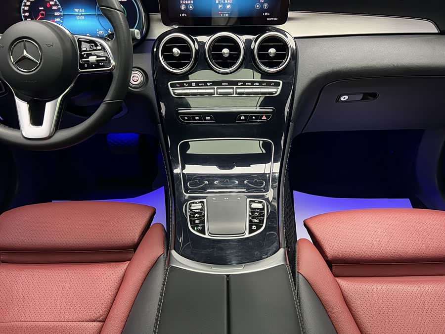 Mercedes-Benz GLC Coupe 2020, фото 11