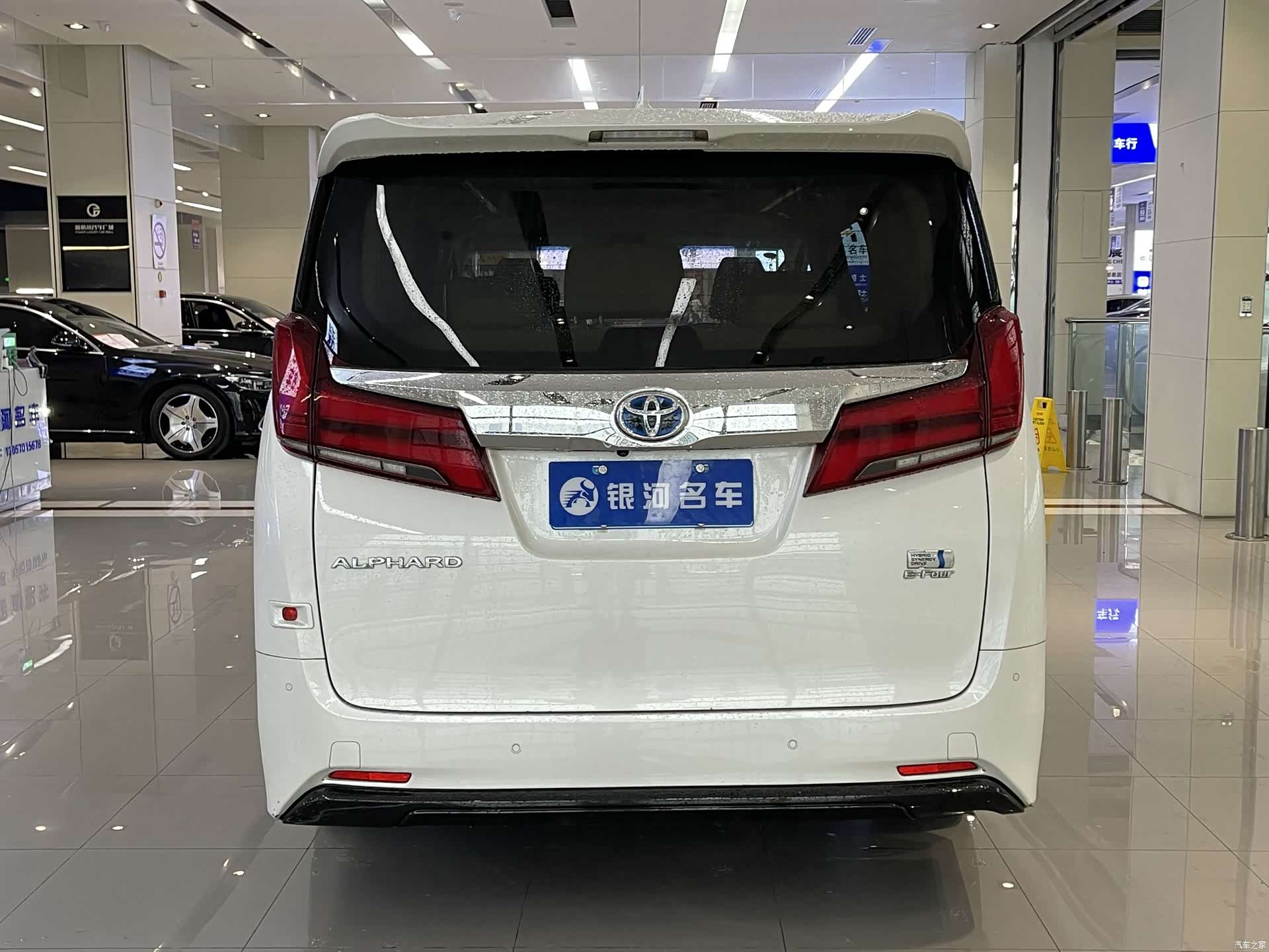 Toyota Alphard, 2020 13
