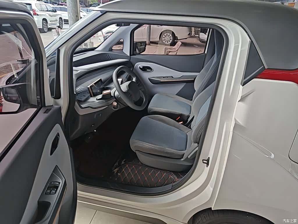 Wuling E200, 2020 15