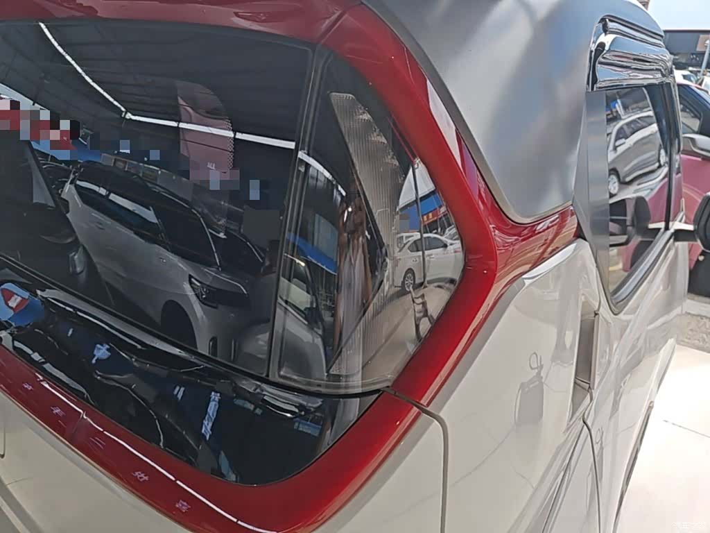 Wuling E200, 2020 8