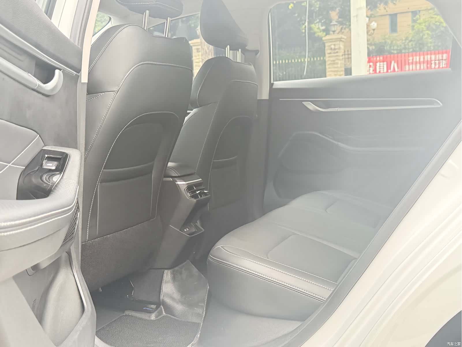 Geely Emgrand, 2024 17