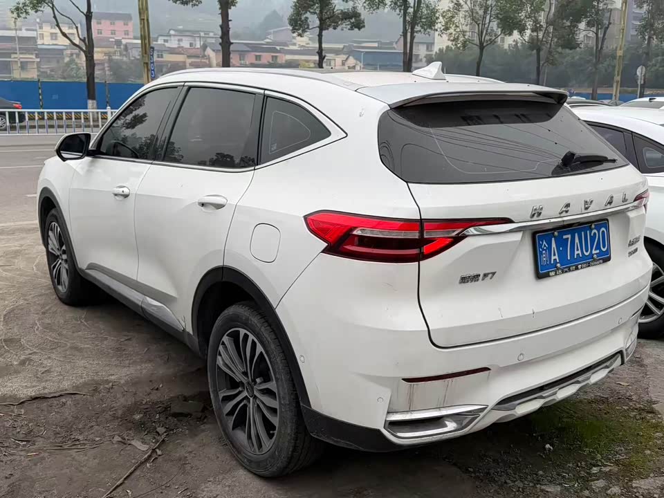 Haval F7