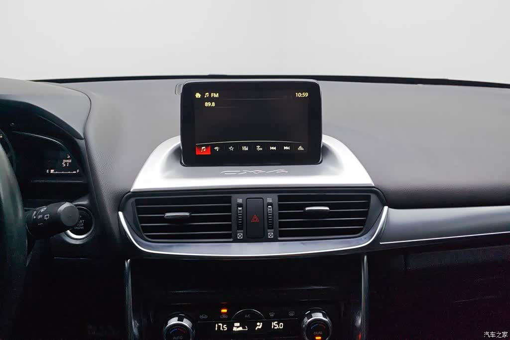 Mazda CX-4, 2016 13