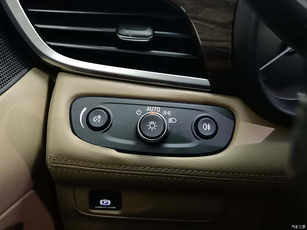 Buick GL8, 2017 21