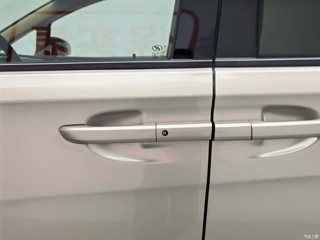 Buick GL8, 2017 18