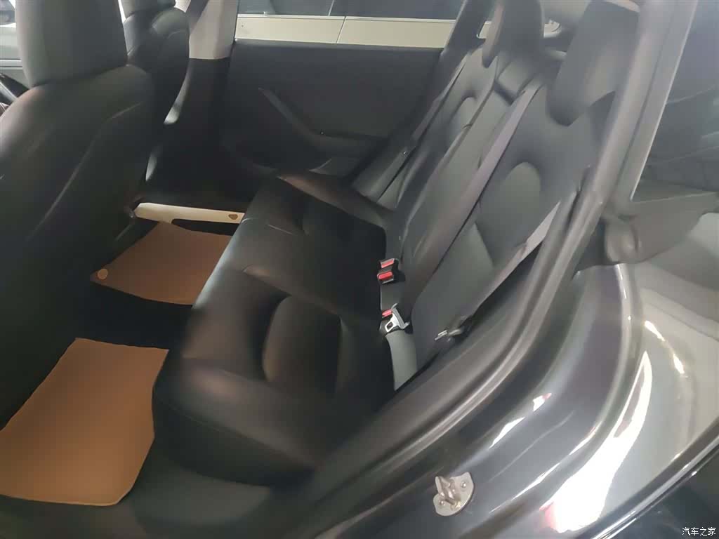 Tesla Model 3, 2020 17