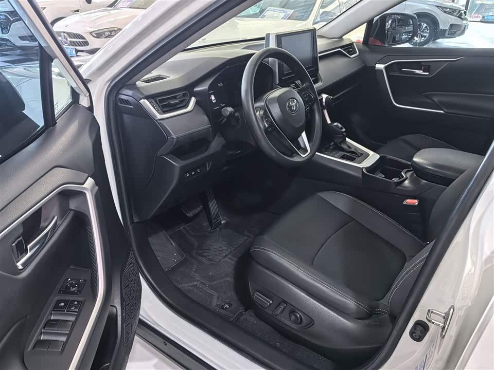 Toyota RAV4 Rongfang