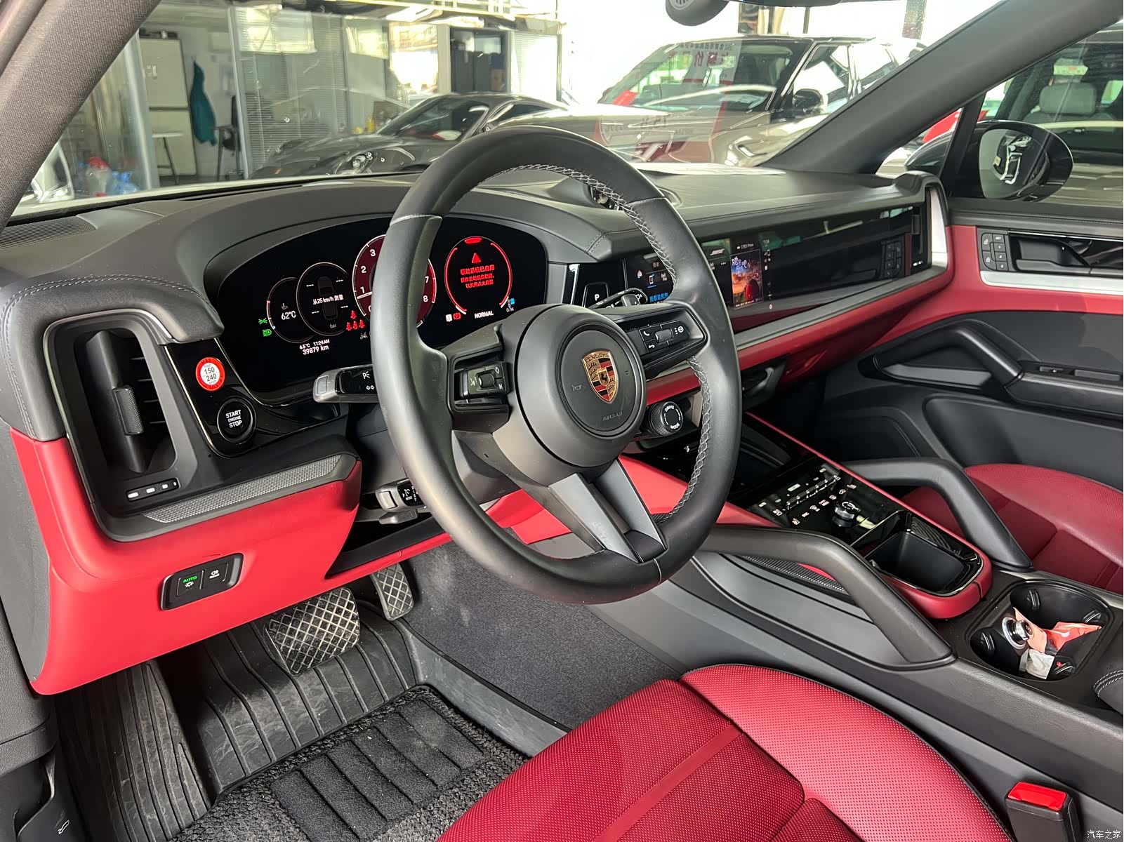 Porsche Cayenne, 2024 10