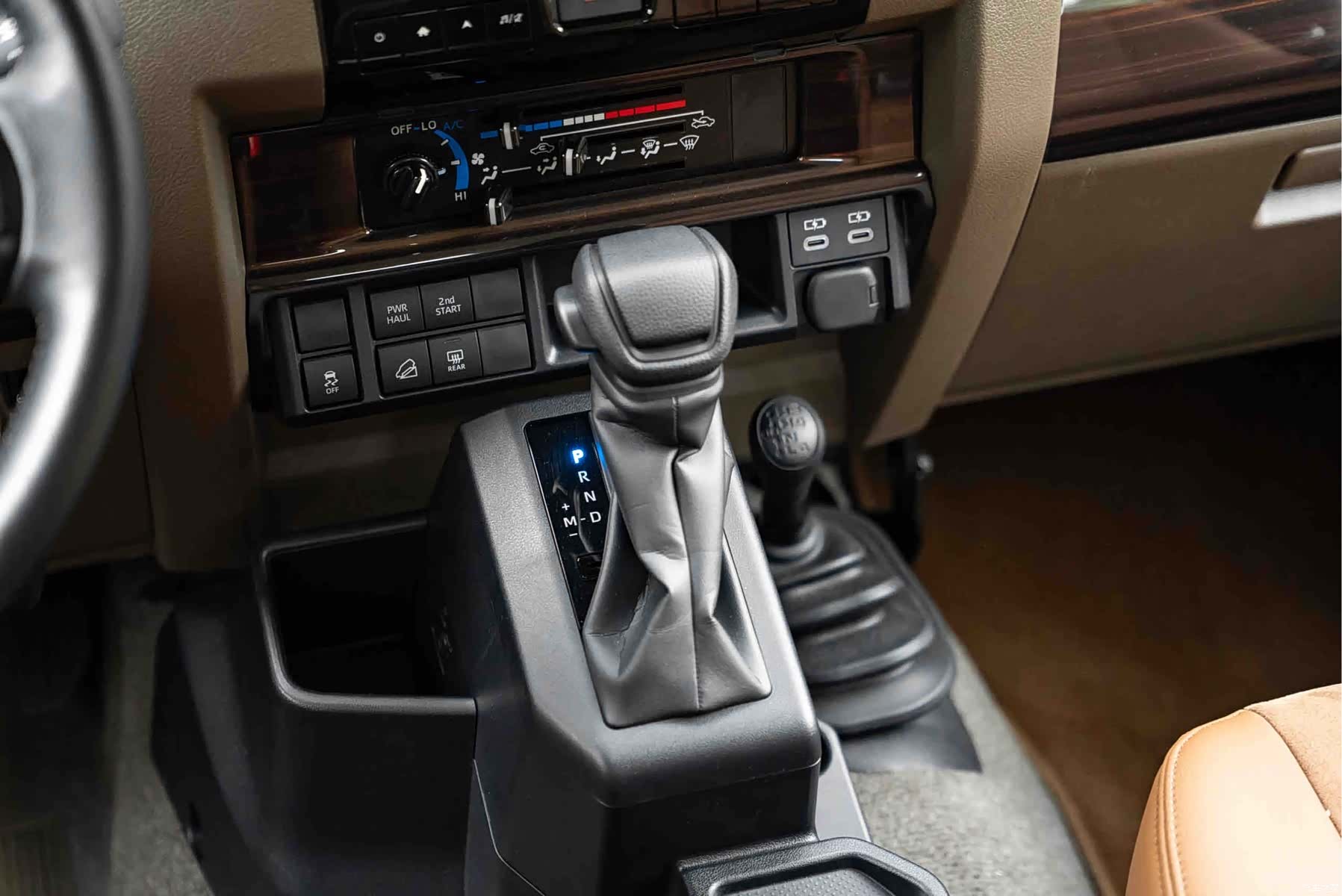 Toyota Land Cruiser, 2025 12