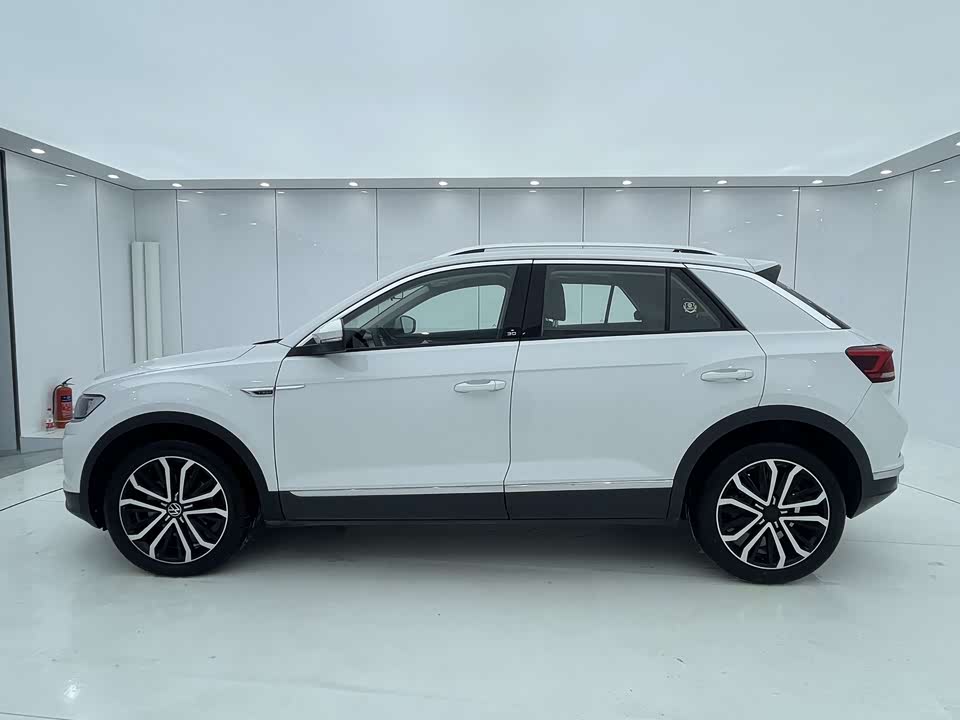 Volkswagen T-ROC exploring Songs