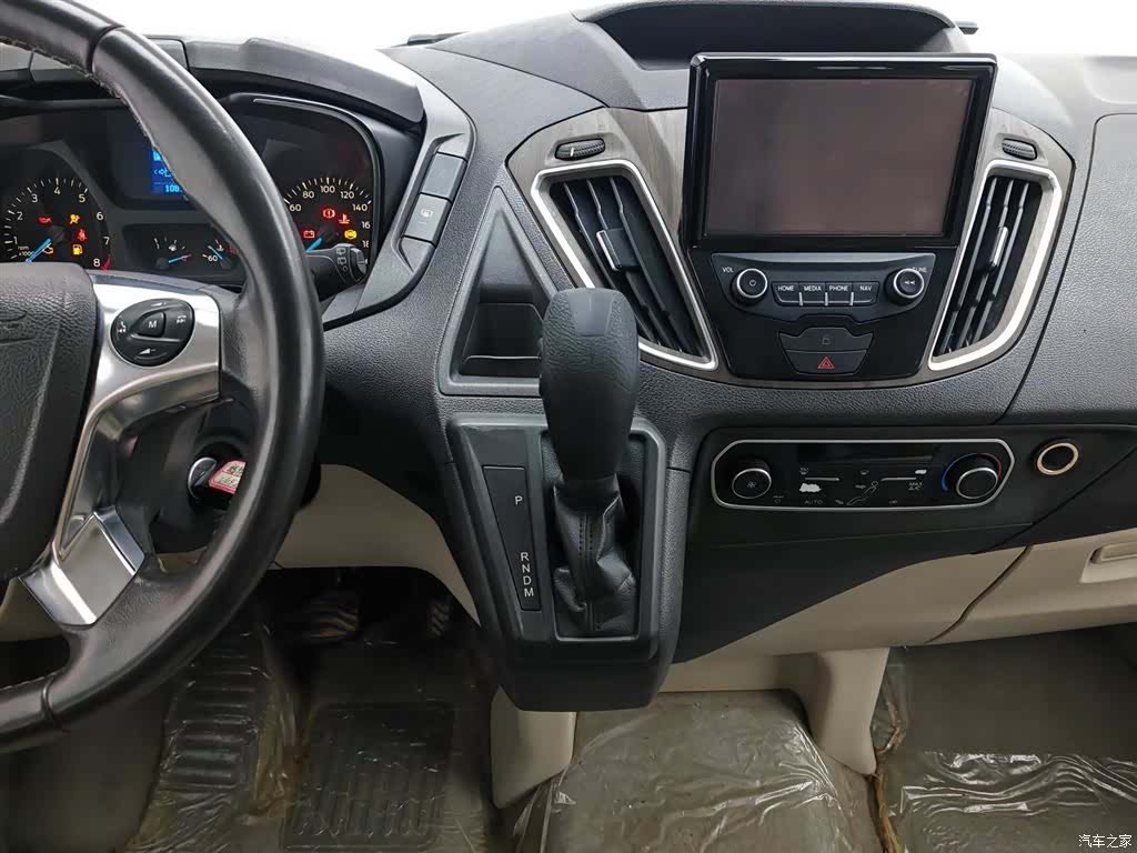 Ford Tourneo, 2017 13