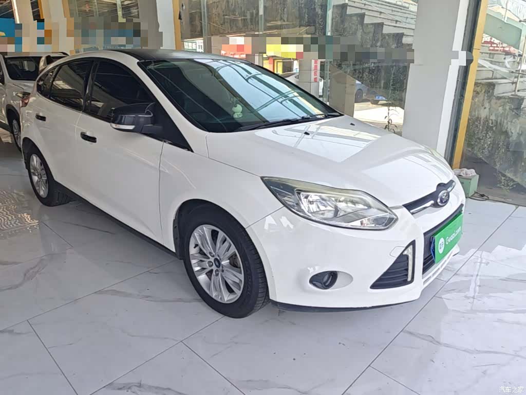 Ford Focus, 2014 4