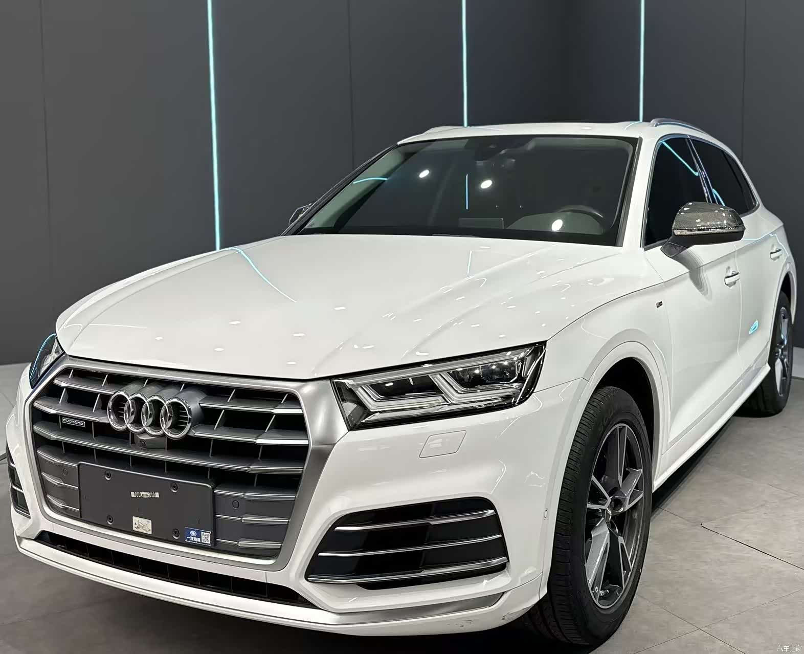 Audi Q5L, 2021 1