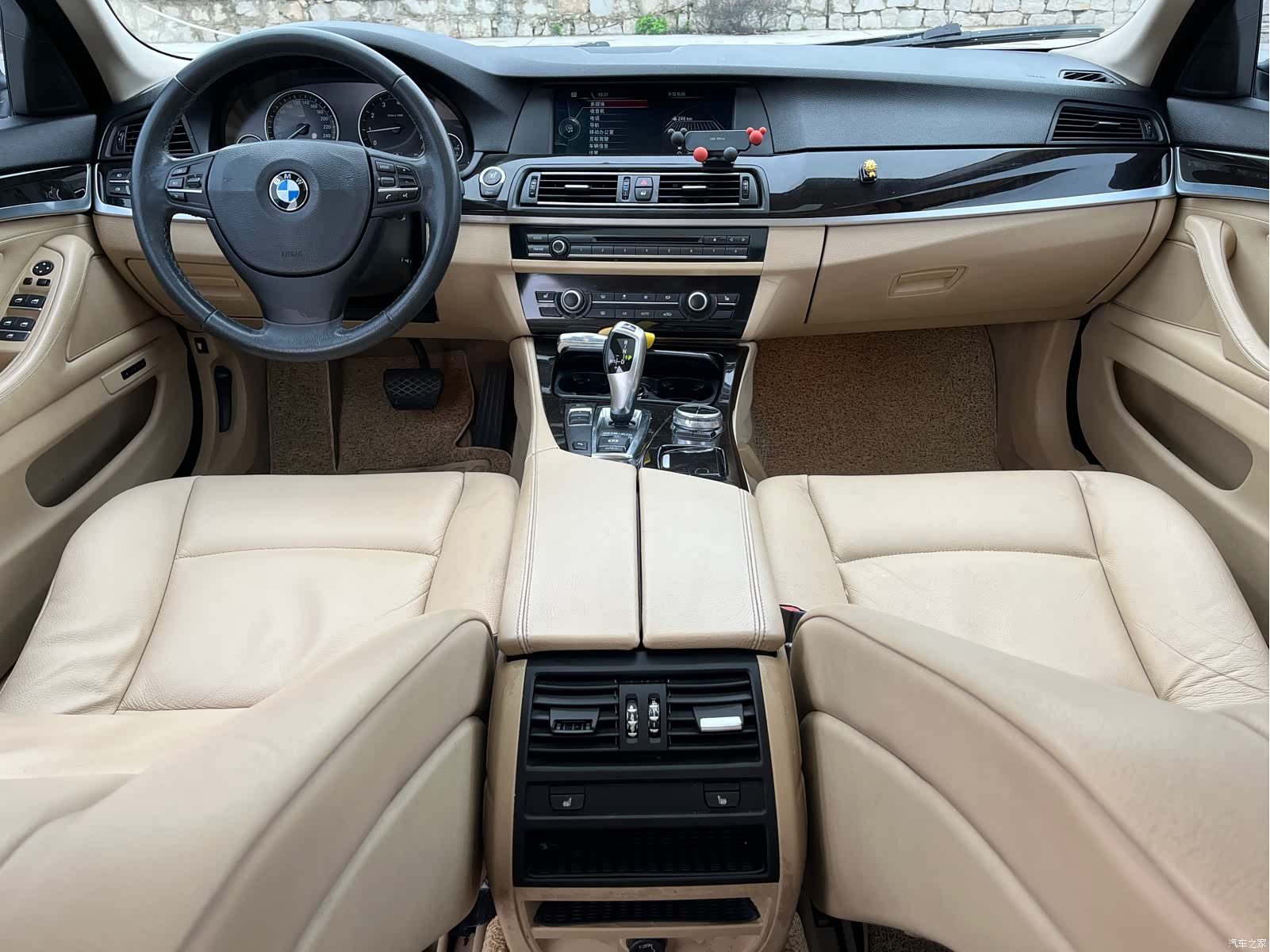 BMW 5 Series, 2013 20