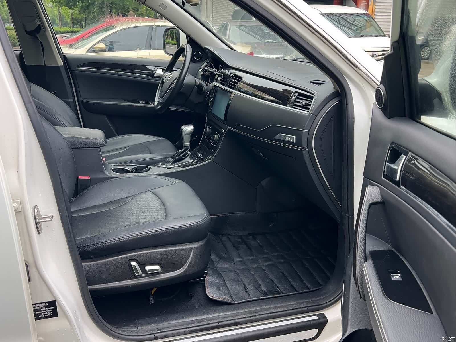 Zotye T600, 2016 15