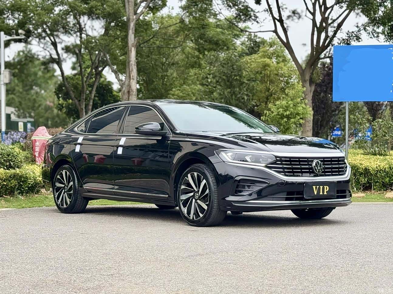 Volkswagen Passat, 2023 3
