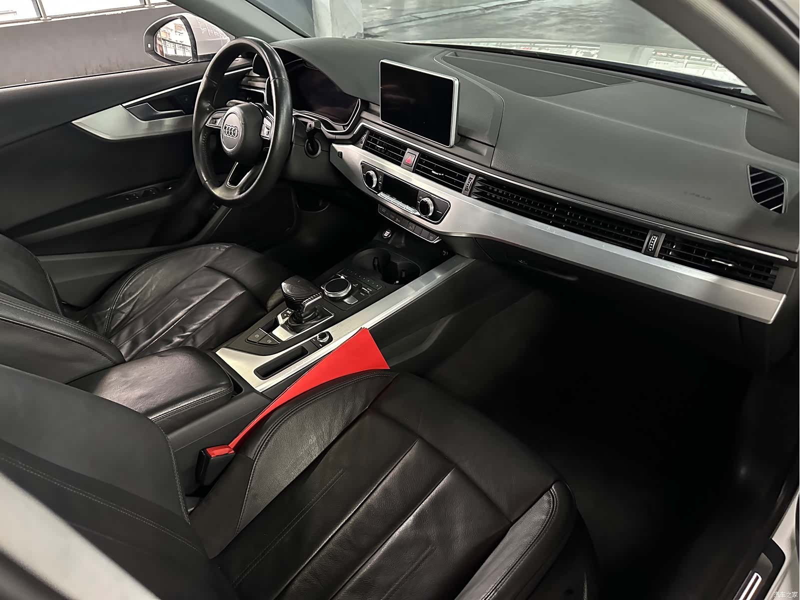 Audi A4L, 2018 4
