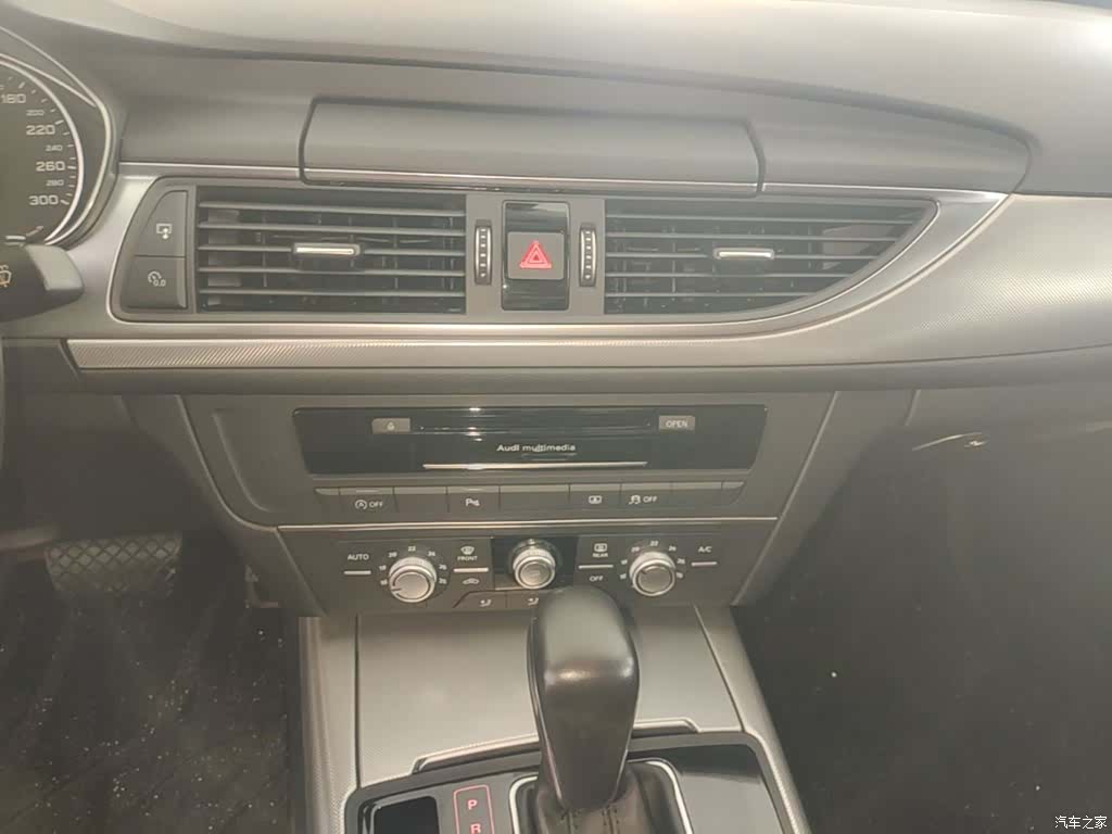 Audi A6L, 2017 13