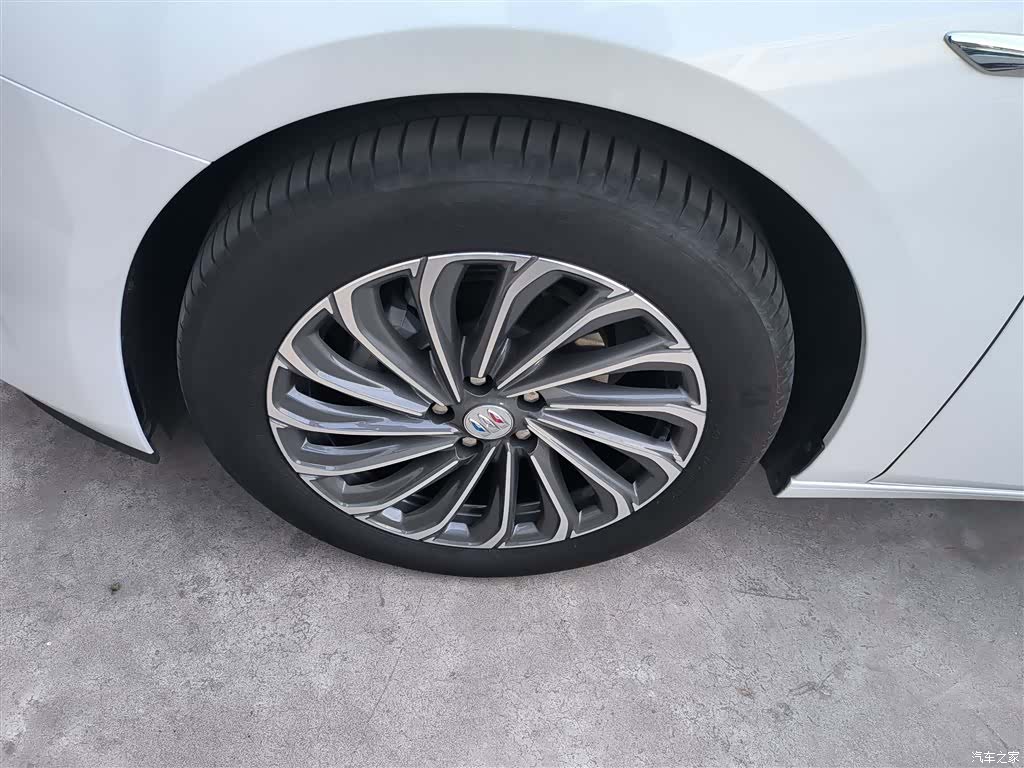 Buick LaCrosse, 2023 23