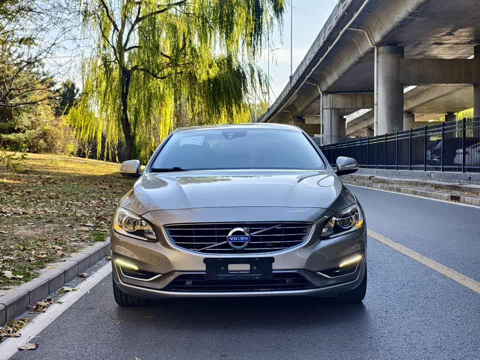 Volvo S60