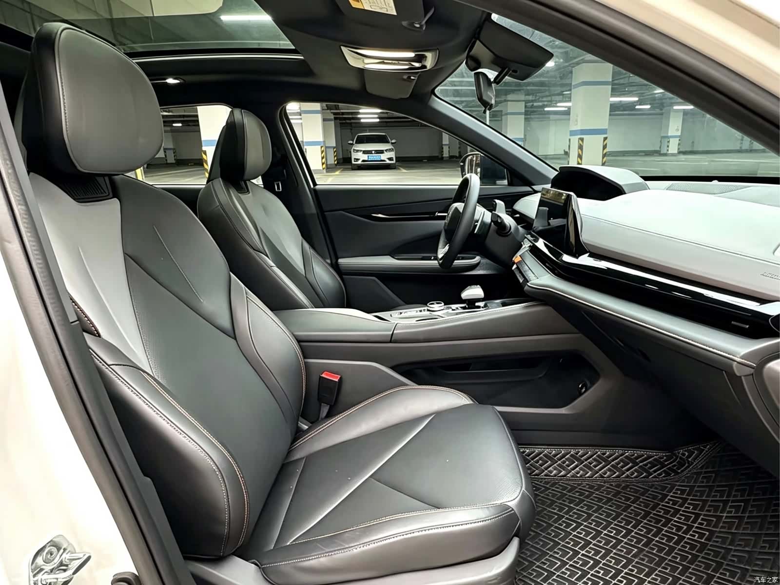 Changan UNI-V, 2022 8