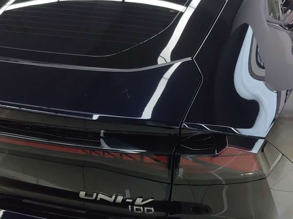 Changan UNI-V Smart iDD