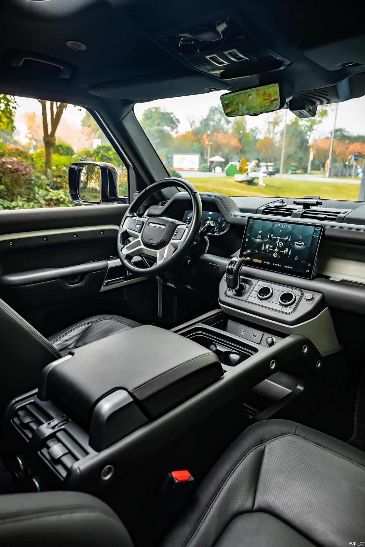 Land Rover Defender, 2022 6