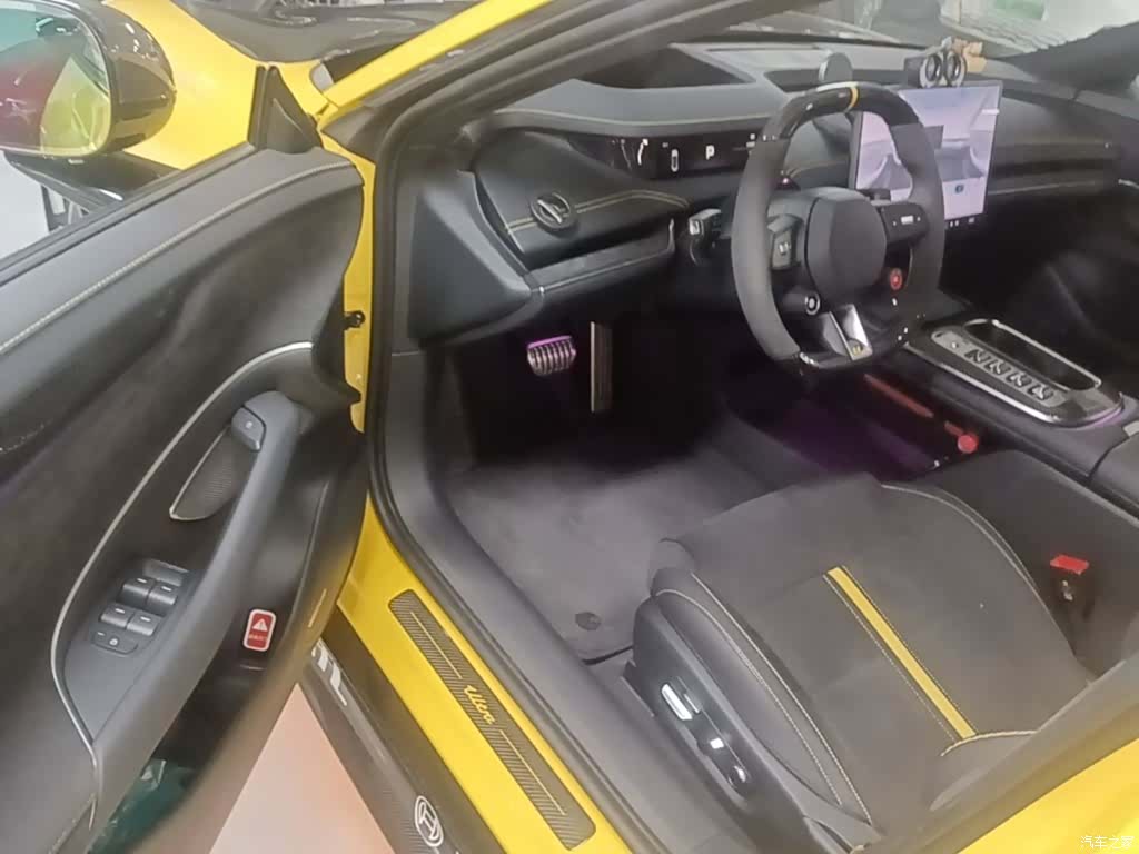 Xiaomi SU7, 2025 16