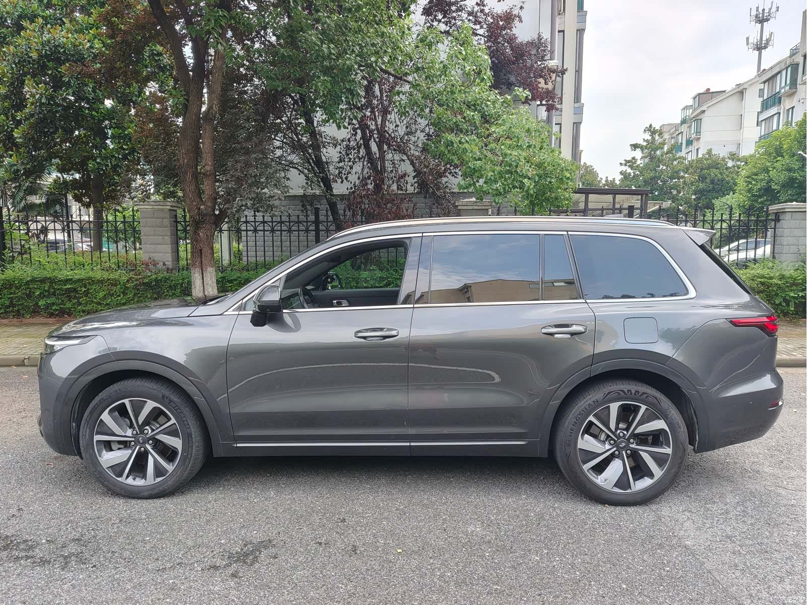 Li Auto ONE, 2022 3