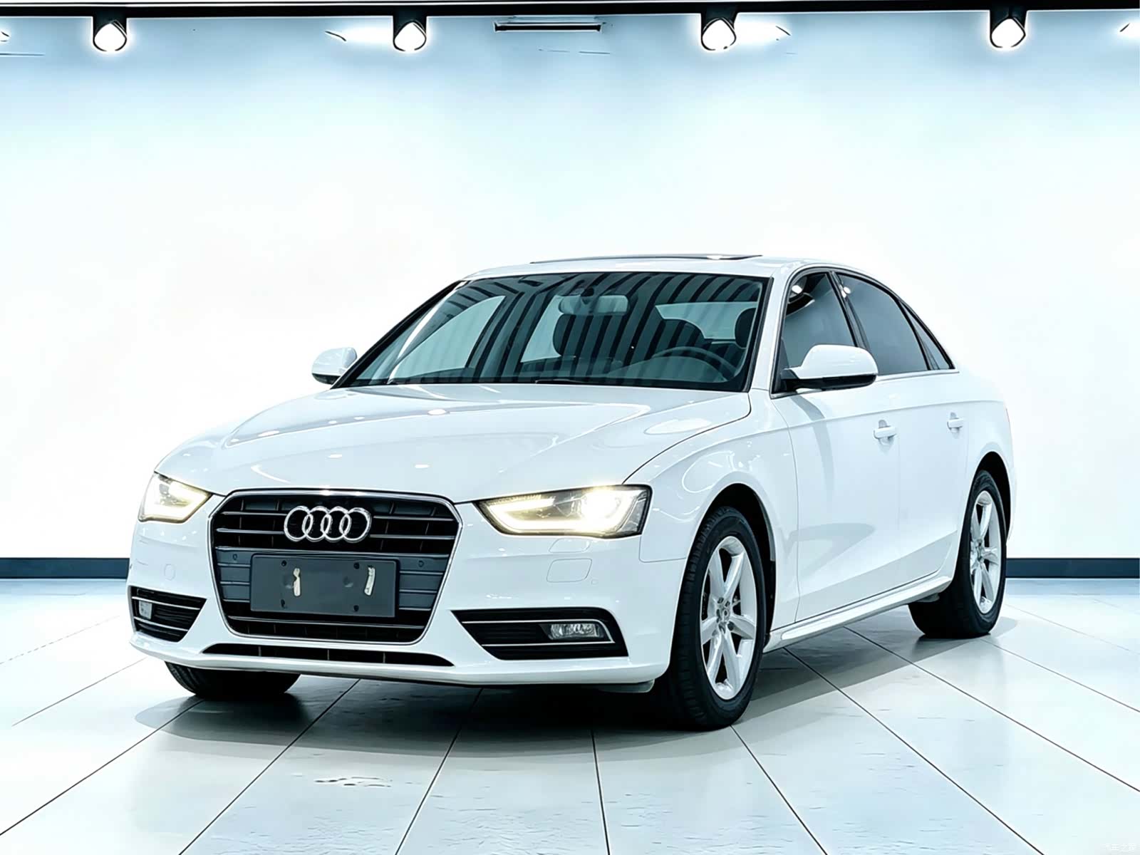 Audi A4L, 2014 1