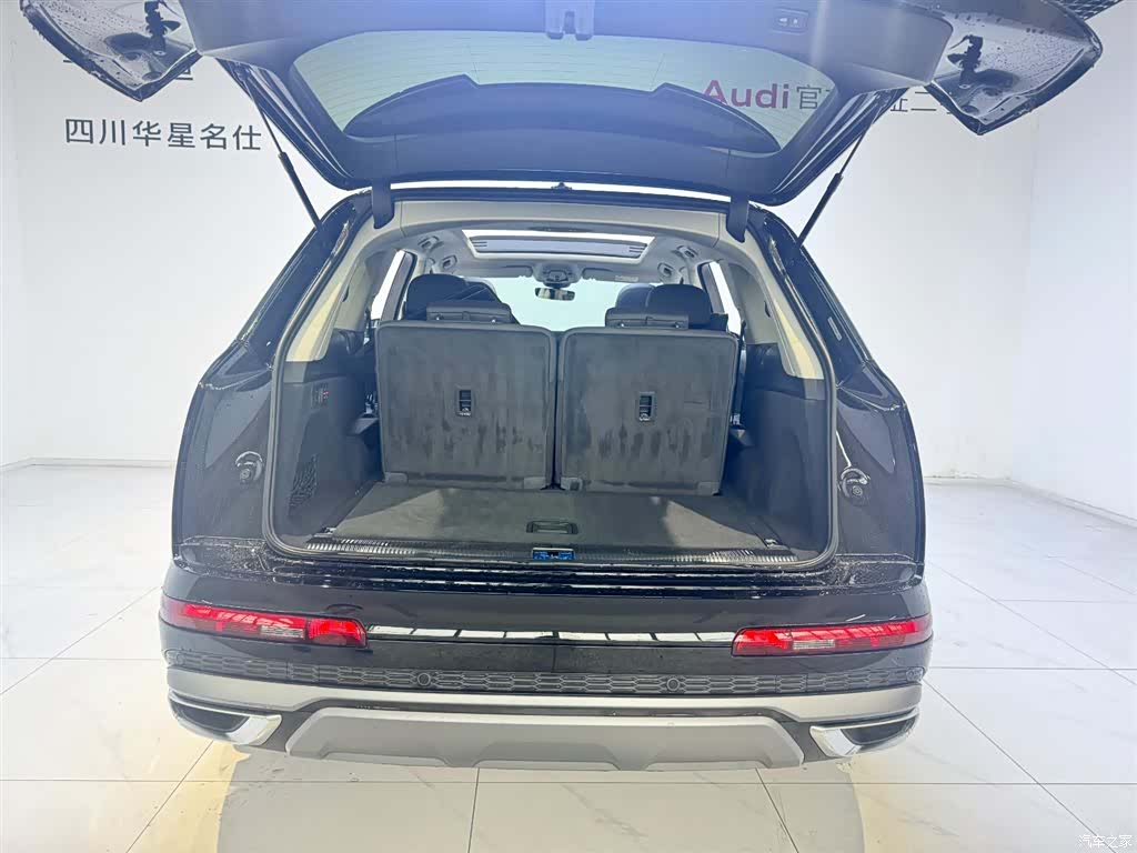 Audi Q7, 2023 6
