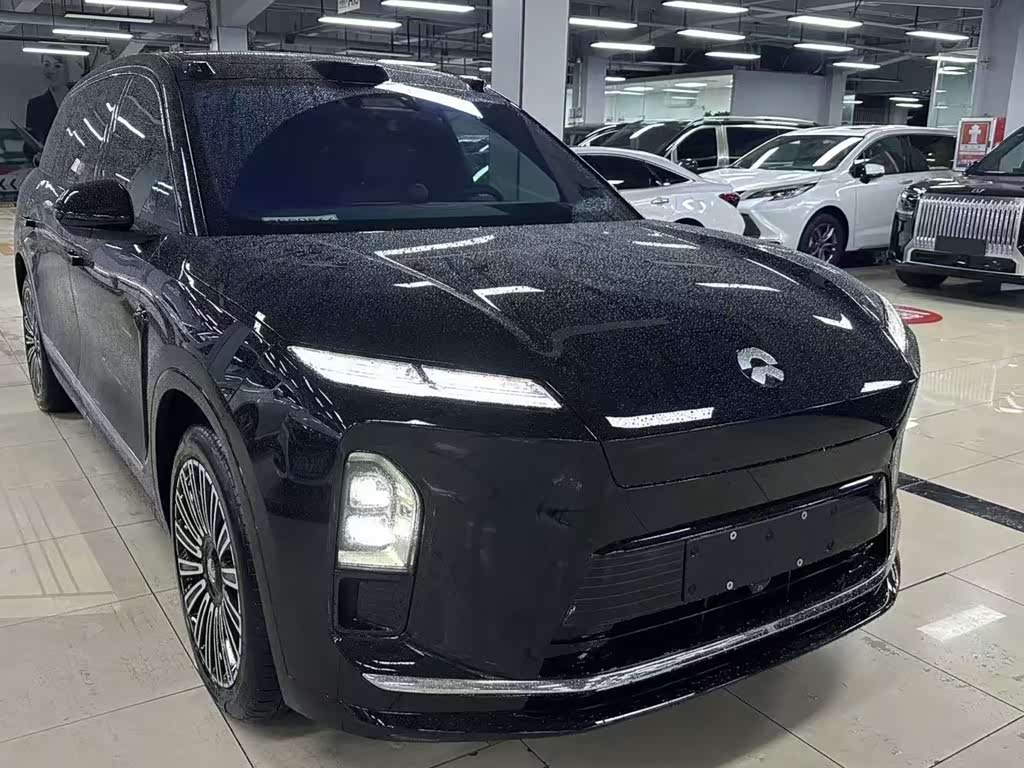 NIO ES8