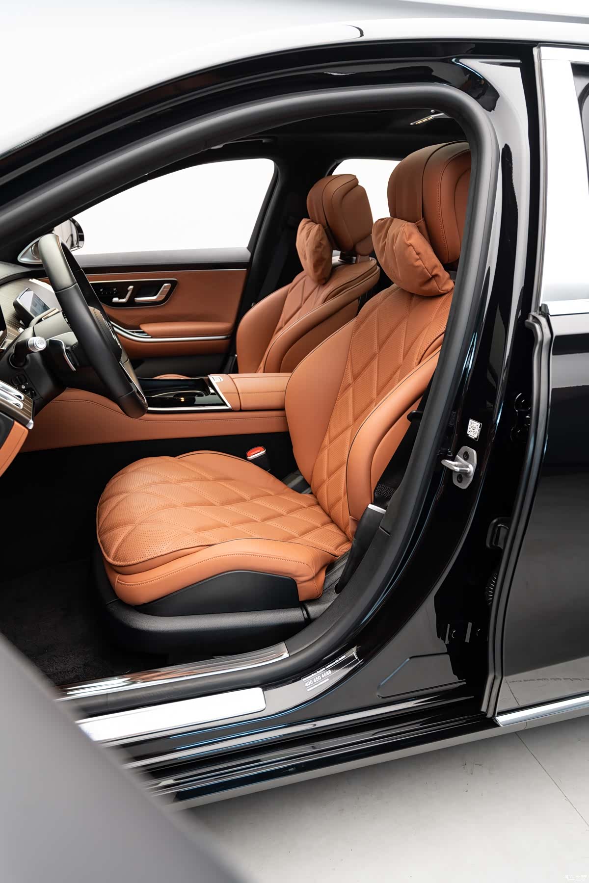 Maybach S-Class, 2023 14