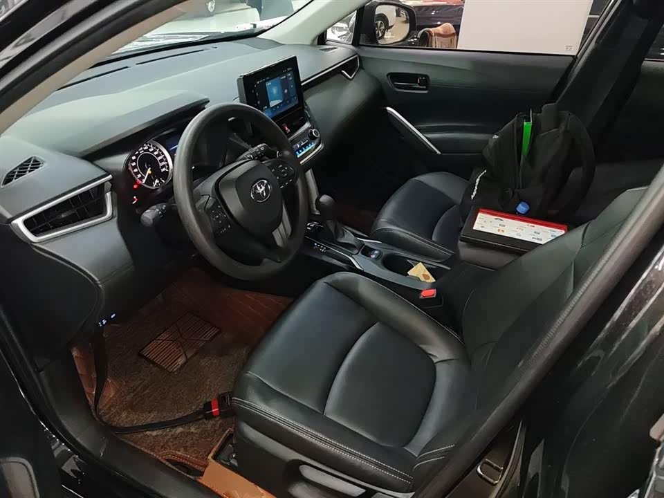 Toyota Corolla Sharp amplifier