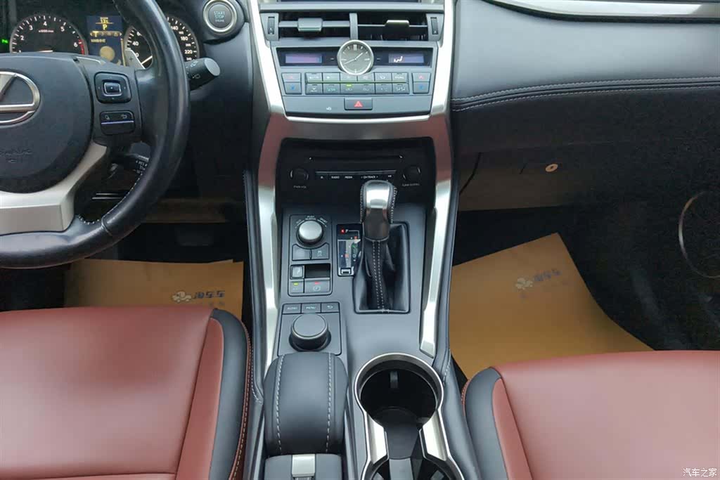 Lexus NX, 2016 16