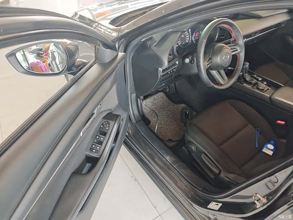 Mazda Mazda3, 2020 16