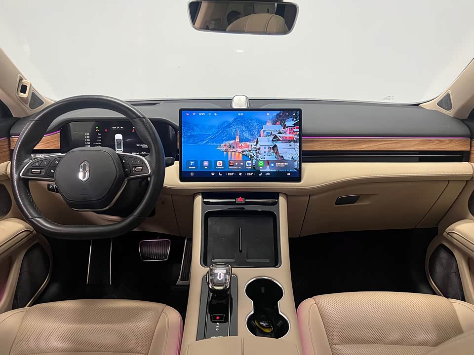 AITO Ask the world M5