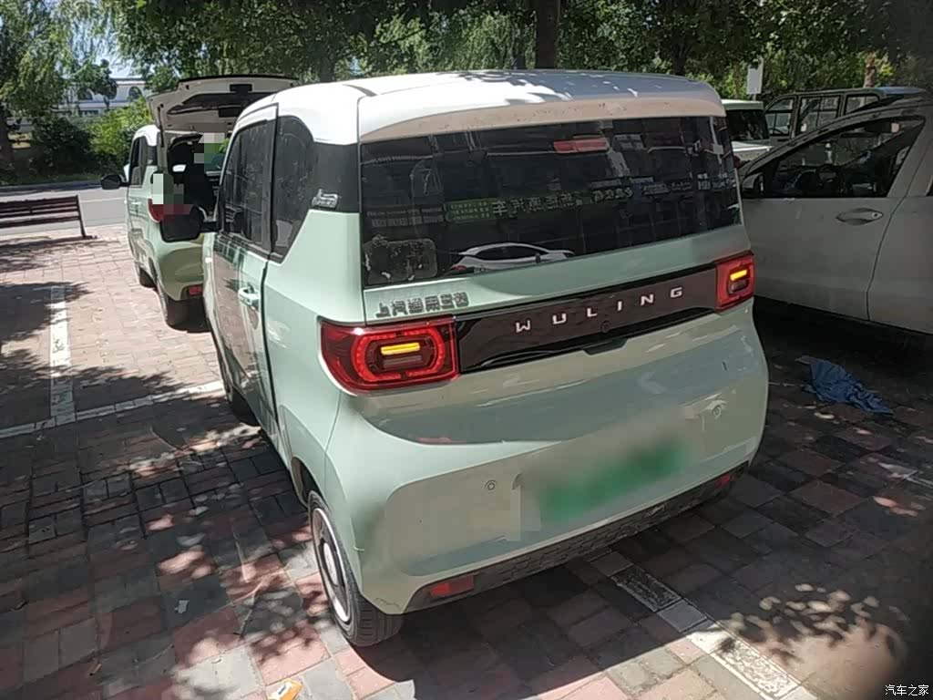 Wuling MINIEV, 2021 все фото