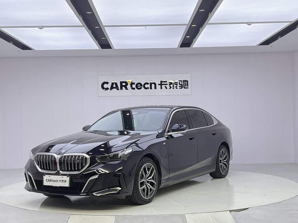 BMW i5