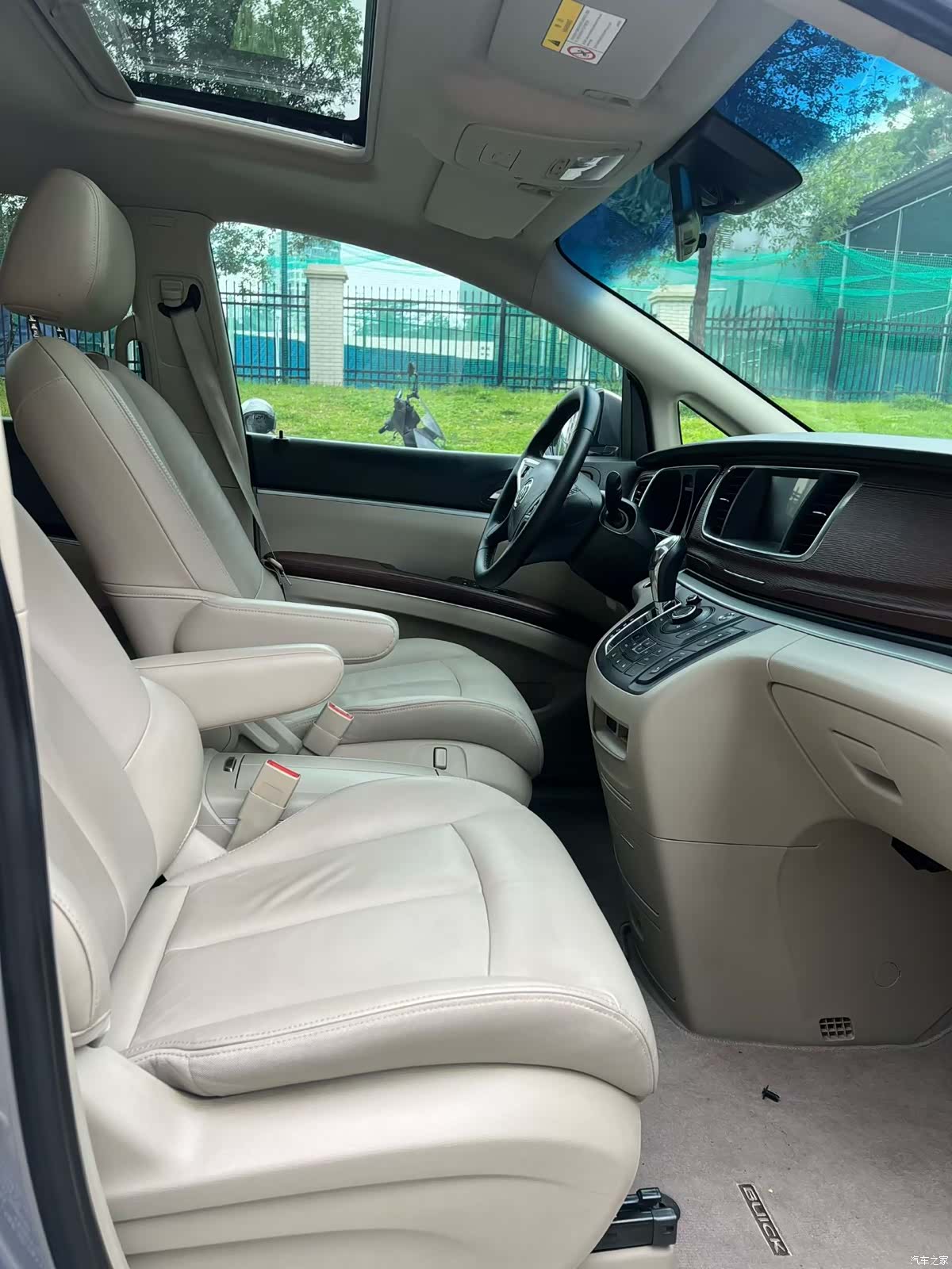 Buick GL8, 2019 все фото