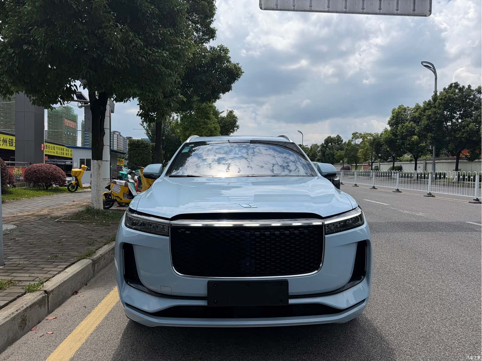 Li Auto ONE, 2020 1