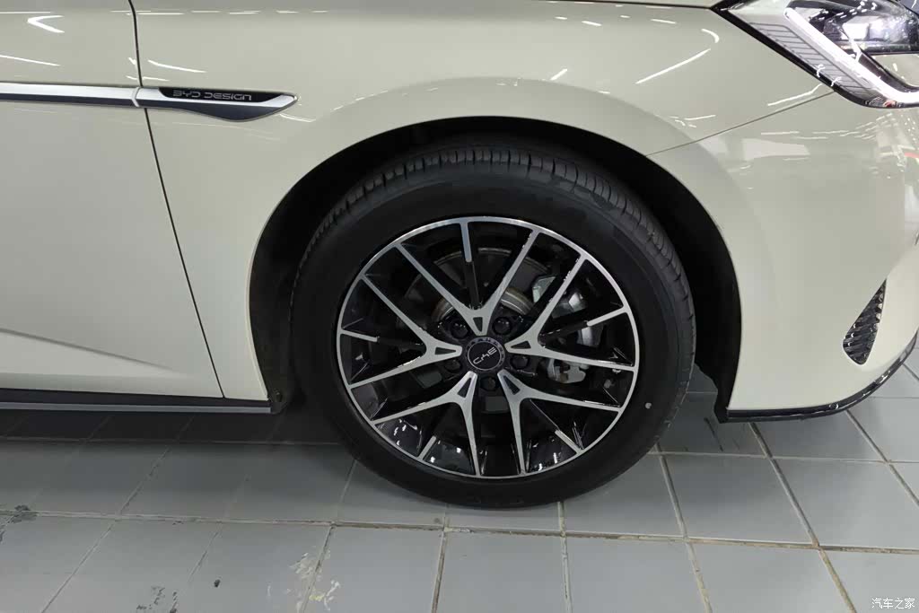BYD Seal, 2024 6