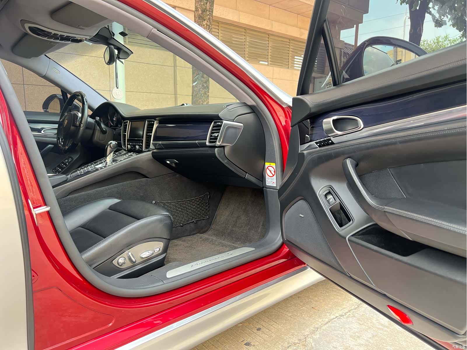 Porsche Panamera, 2011 6