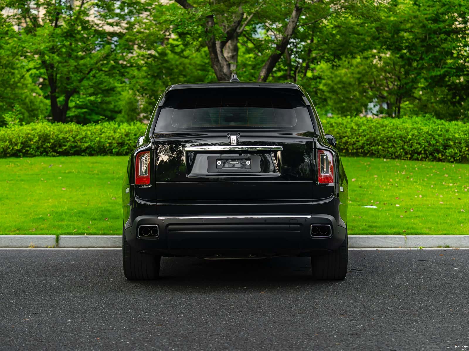 Rolls-Royce Cullinan, 2023 19