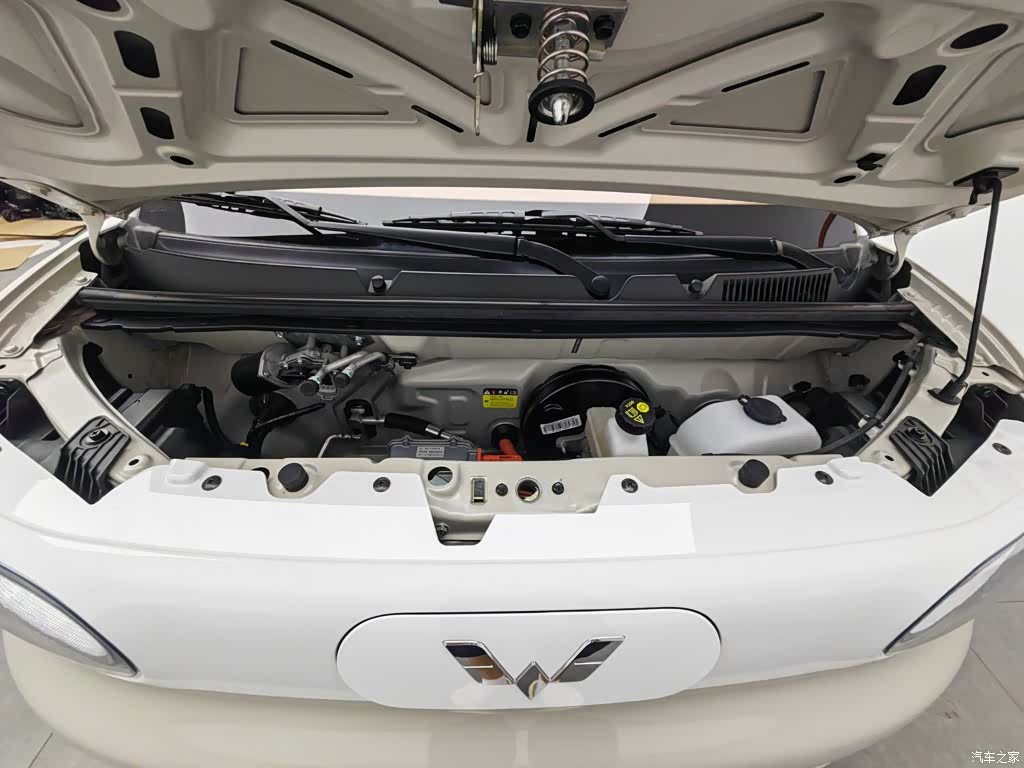 Wuling MINIEV, 2024 6