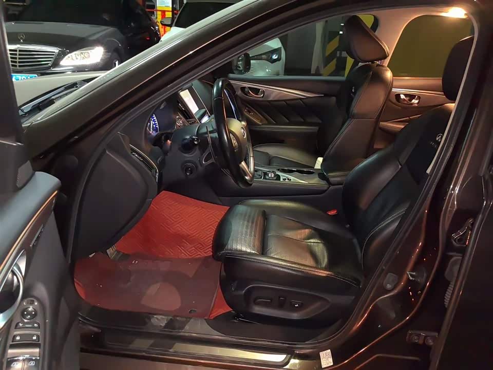 Infiniti Q50
